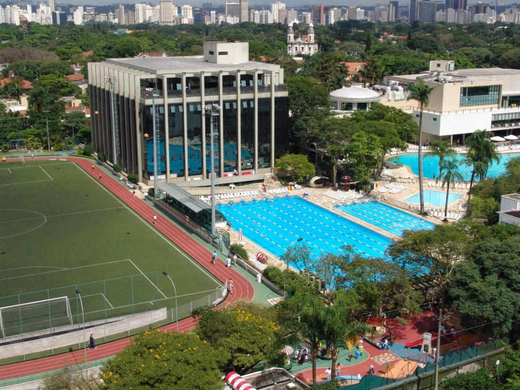 Localizado na avenida Paulista, o Club Homs desponta como um dos melhores e  mais completos clubes