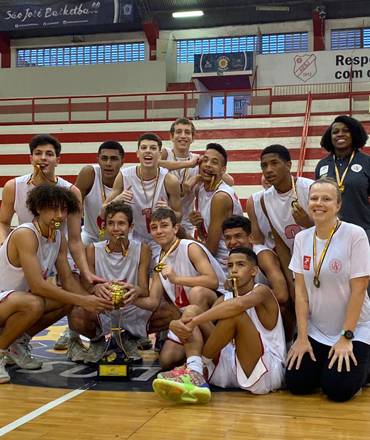 Time de basquete da OAB Paraná vence 1º Campeonato Nacional de Basquete da  OAB-CAASP